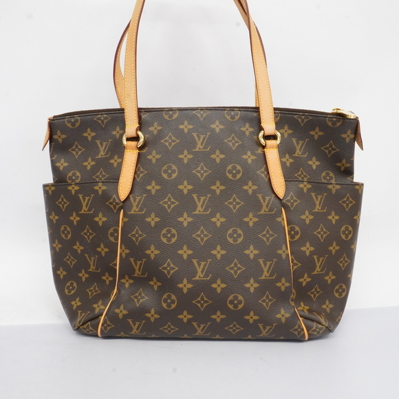 Louis Vuitton Monogram Totally MM Tote Bag - Picture 10 of 10